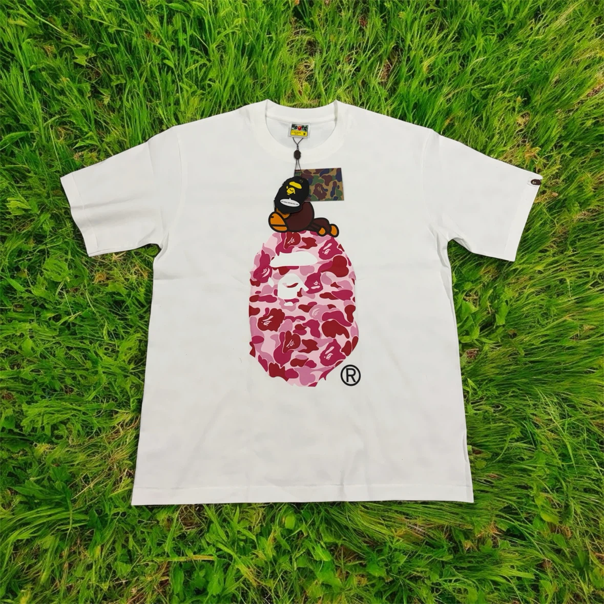 (PRICE NEGOTIABLE) BAPE White Pink Camo Ape T-Shirt