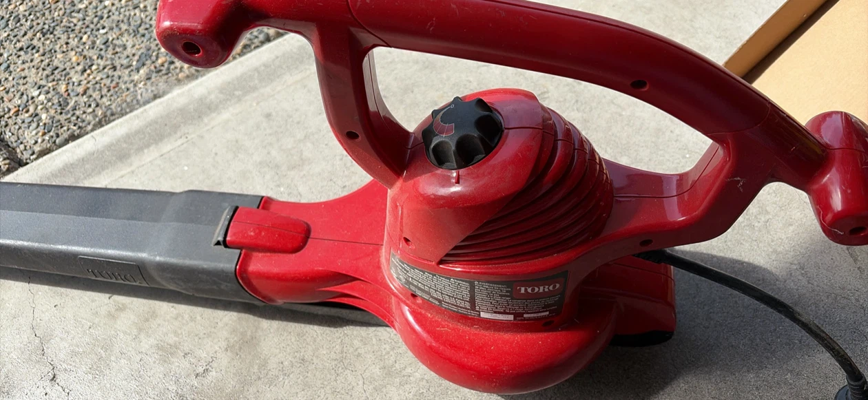 TORO Electric Leaf Blower/Vacuum