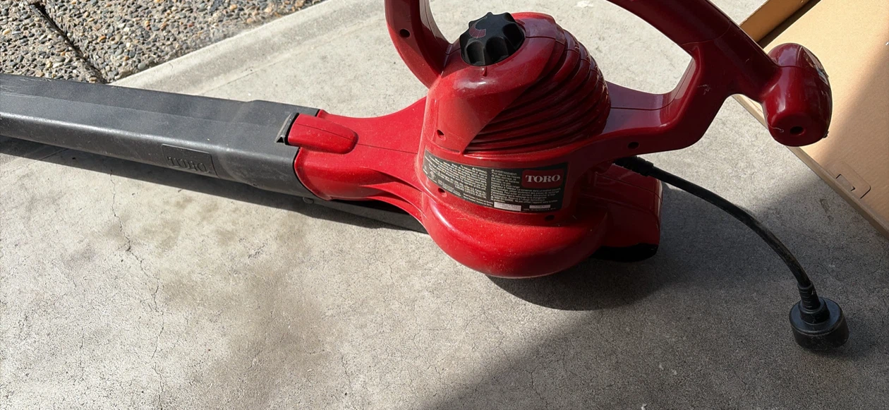 TORO Electric Leaf Blower/Vacuum - photo 2