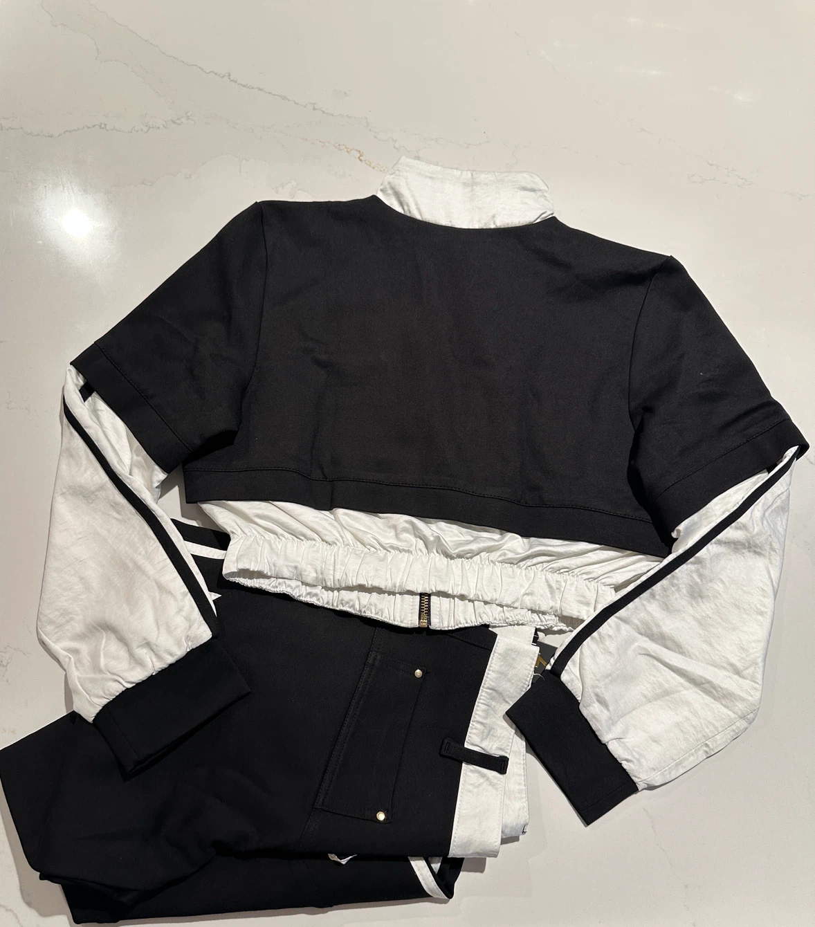 Black and White Cropped Tracksuit Set - photo 2
