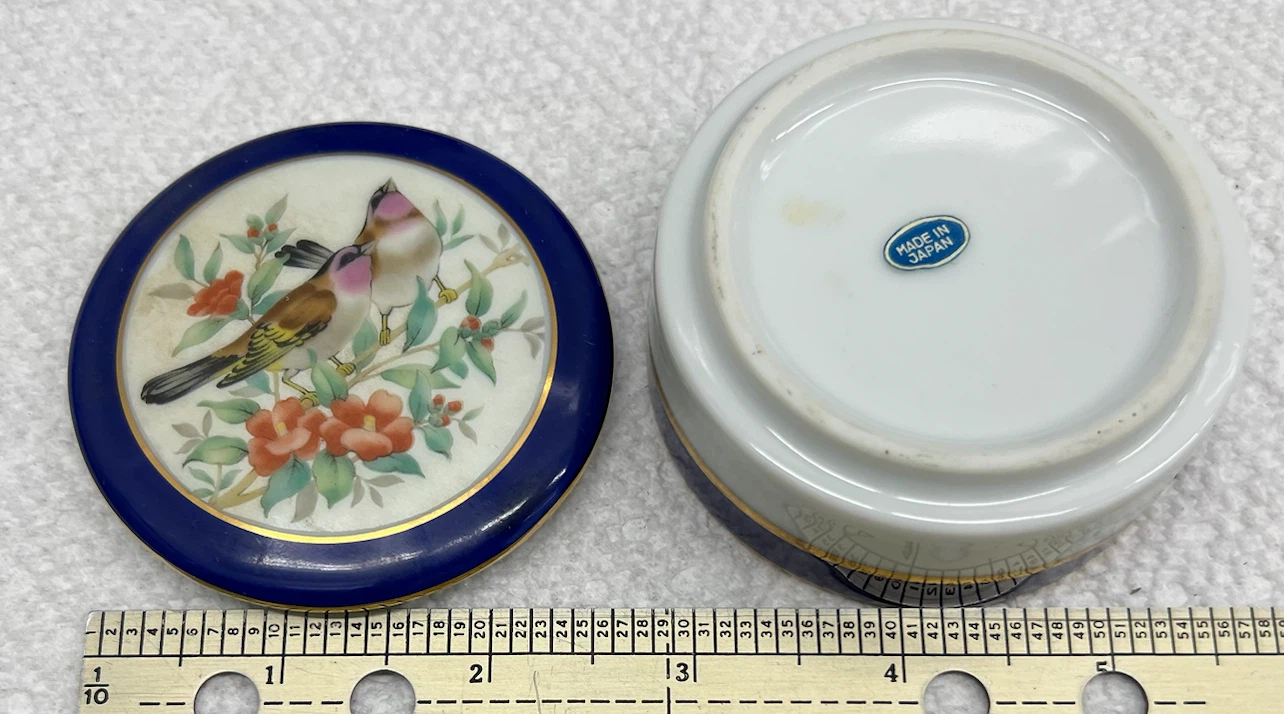 Vintage Cobalt Blue Bird Porcelain Trinket Box Japan - photo 4