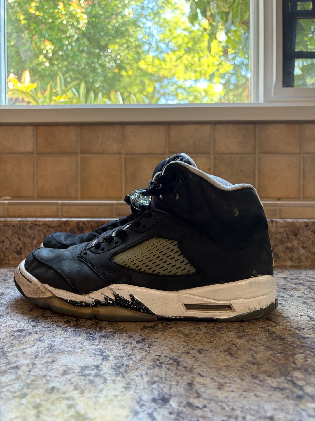 Air Jordan 5 Retro - photo 3