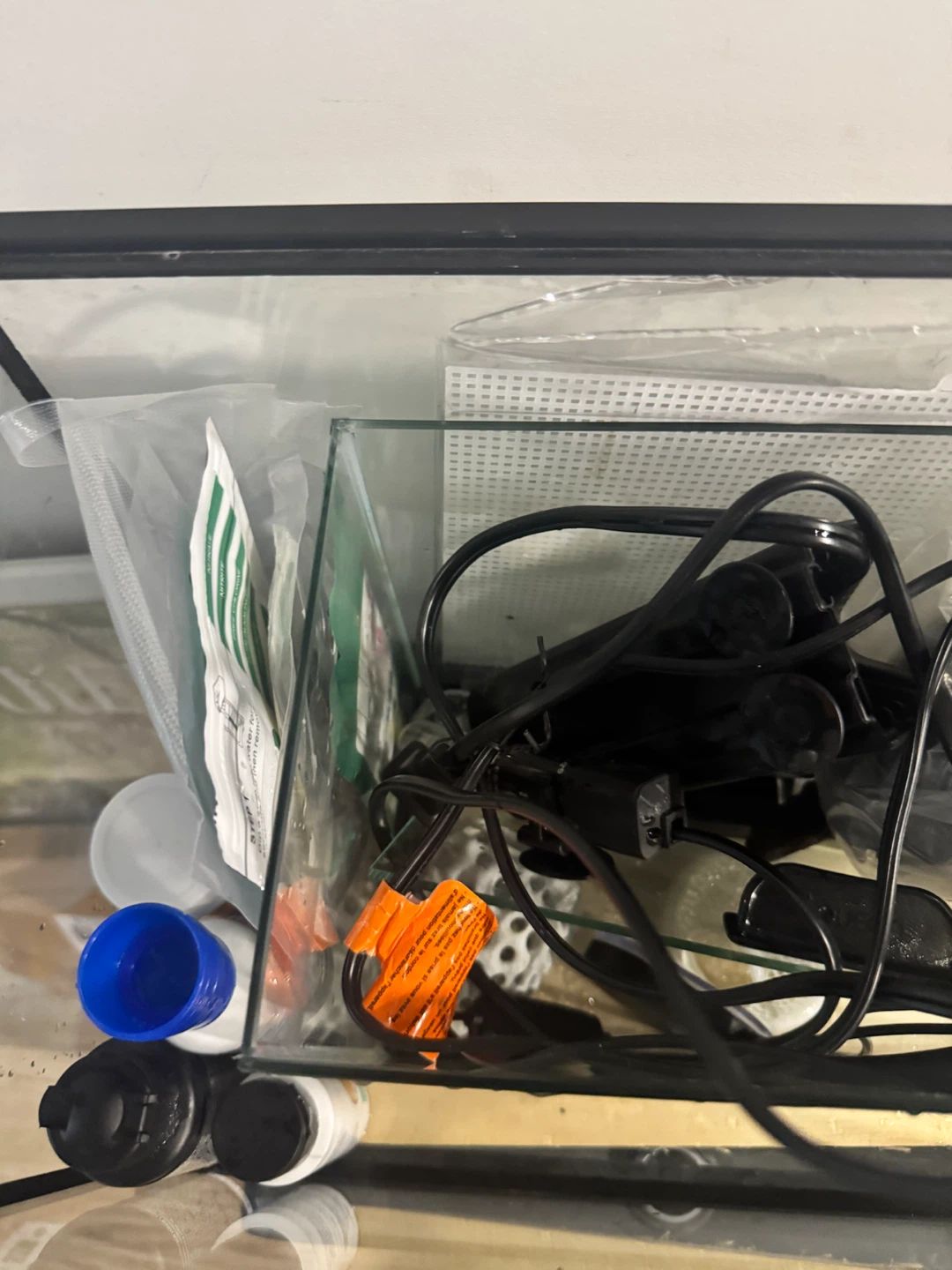 Glass Aquarium Tank - photo 2