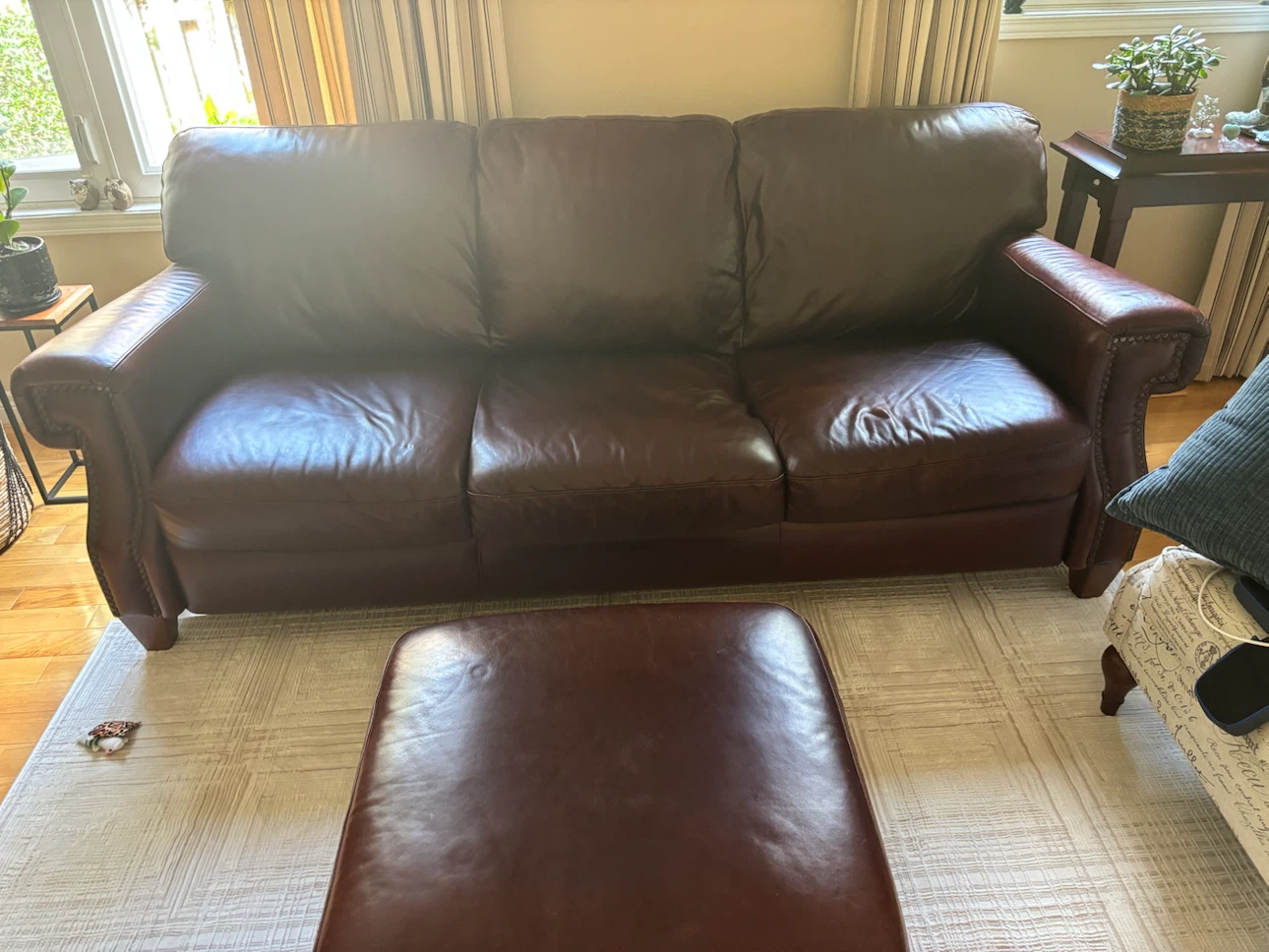 Natuzzi Genuine Leather Sofa – Rich Brown – Excellent Condition - photo 2