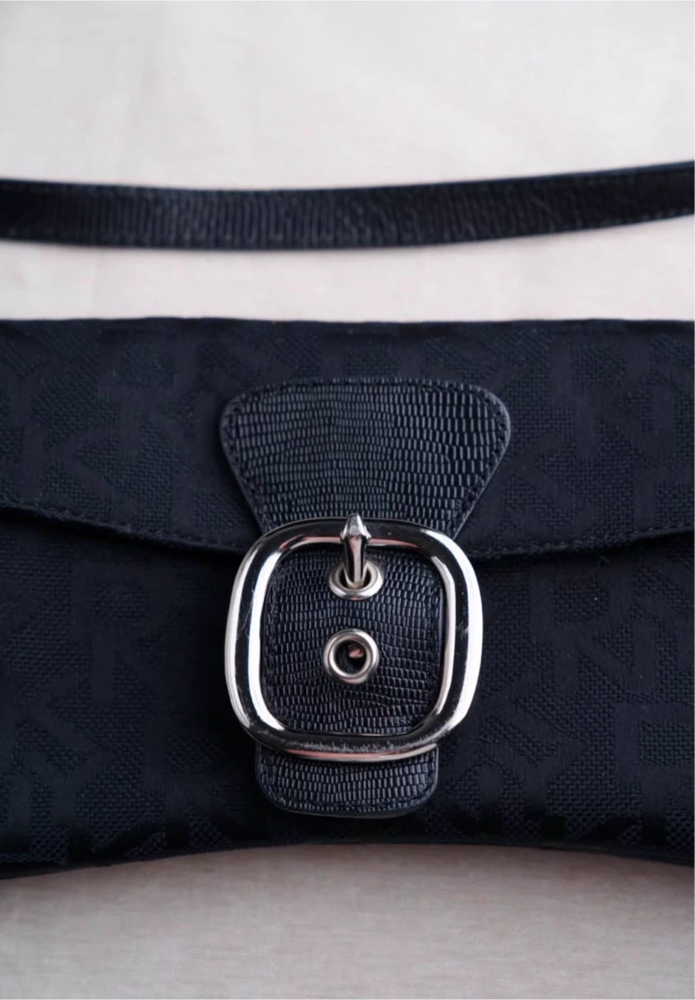 DKNY Black Shoulder Bag - photo 5