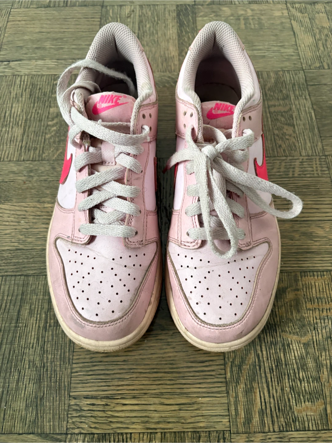 Pink Nike Dunk Low - photo 4