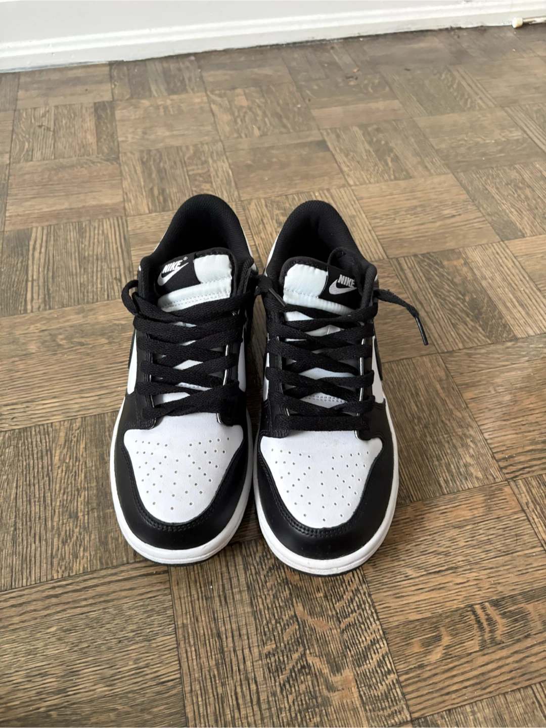 Panda dunks