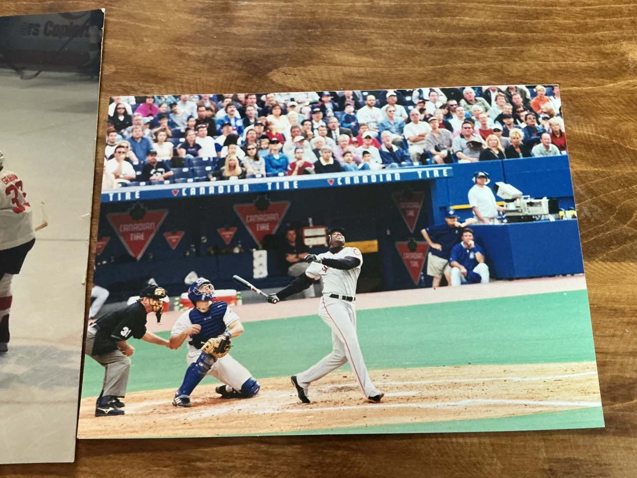 Vintage Sports Action Photos - Team Canada Hockey & Barry Bonds - photo 3