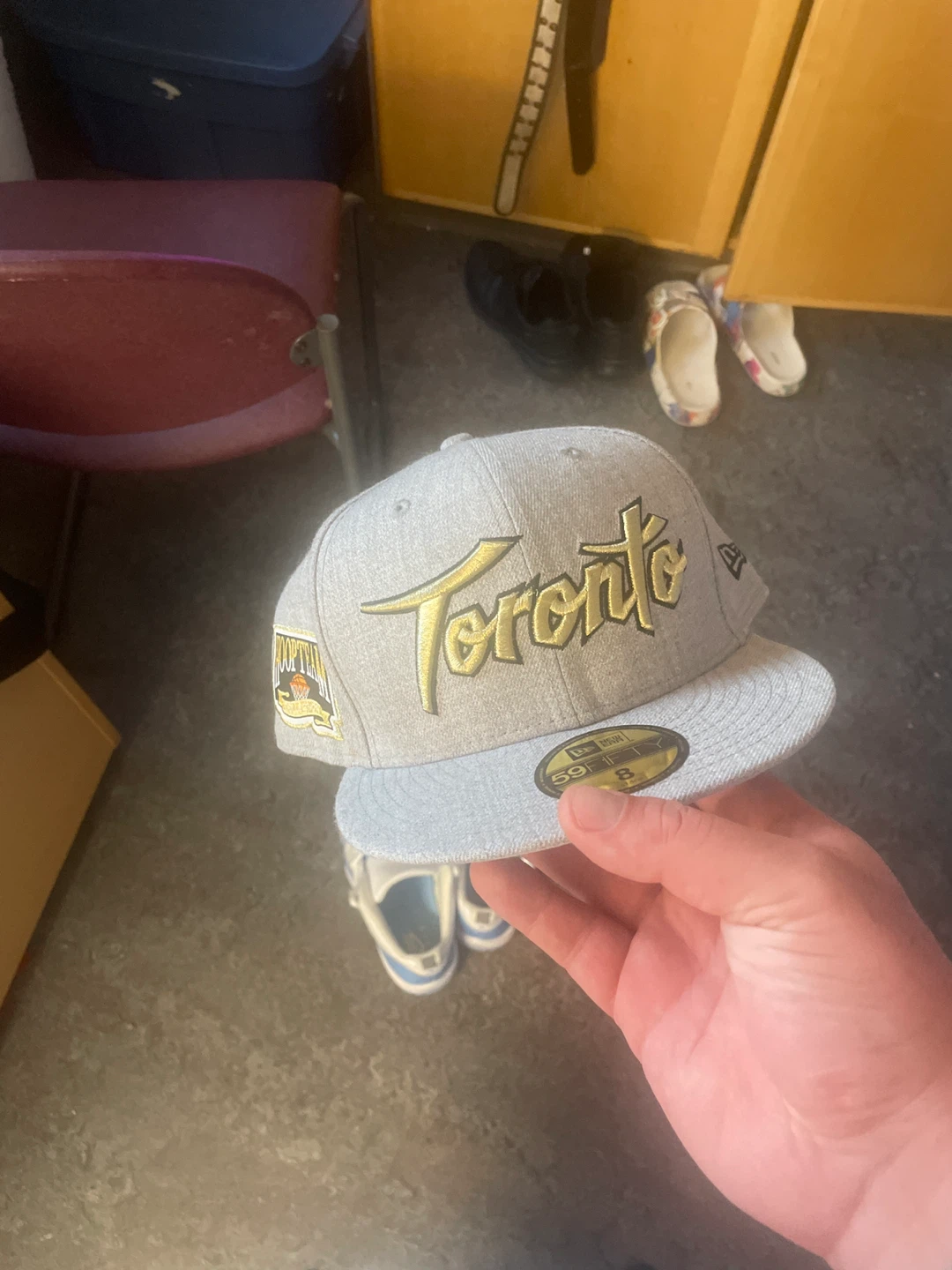 New Era Toronto Raptors 59FIFTY Fitted Hat Size 8