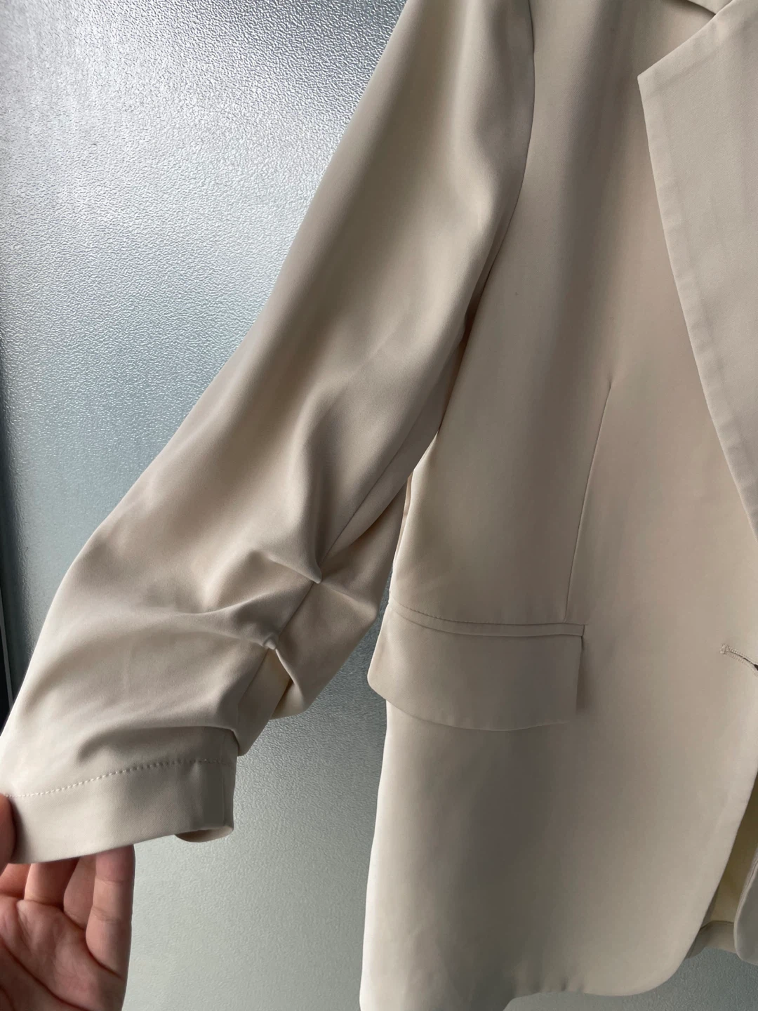 Beige Blazer with Lace Back Panel, size M - photo 4
