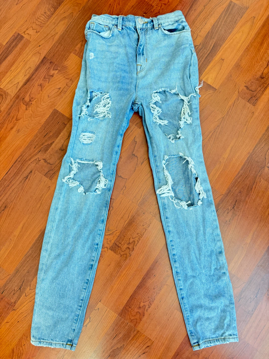 BDG Urban Outfitters Mom Jeans Light Wash Distressed Size 24