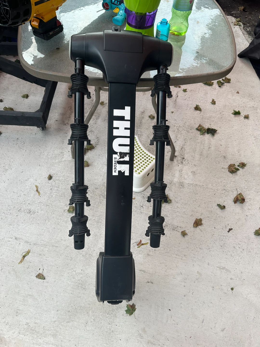 Thule Apex XT-4 bike hitch rack