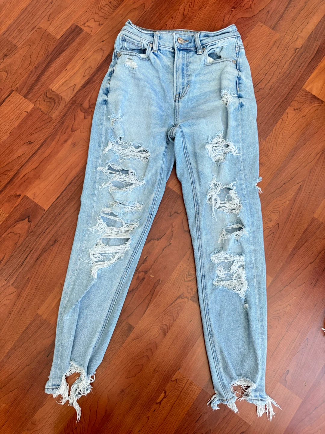 American Eagle Distressed Light Wash Jeans