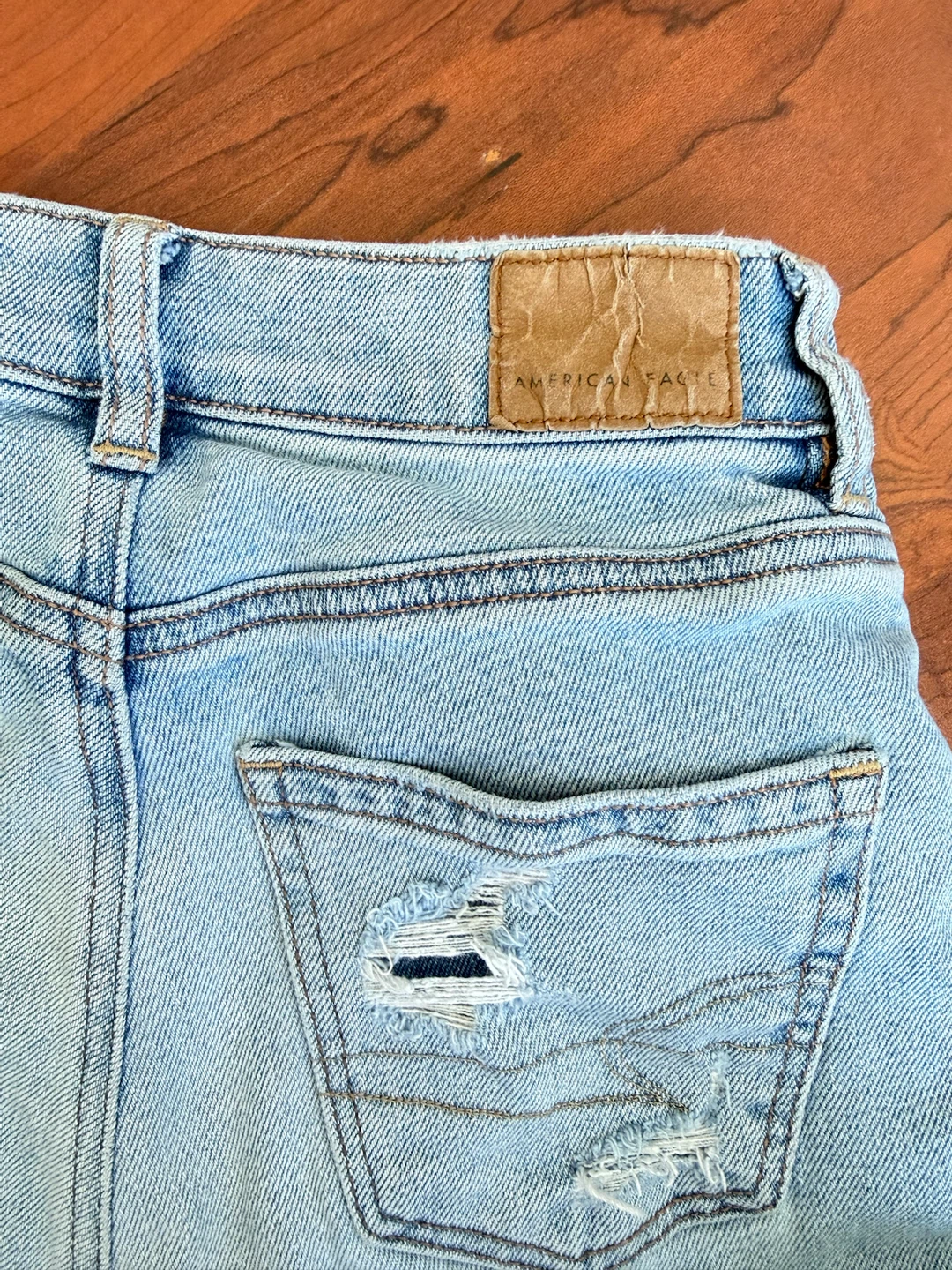 American Eagle Distressed Light Wash Jeans - photo 3