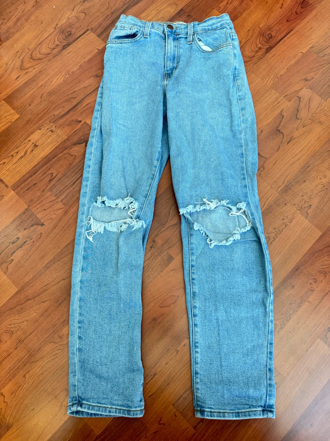 Vibrant Miu Ripped Jeans