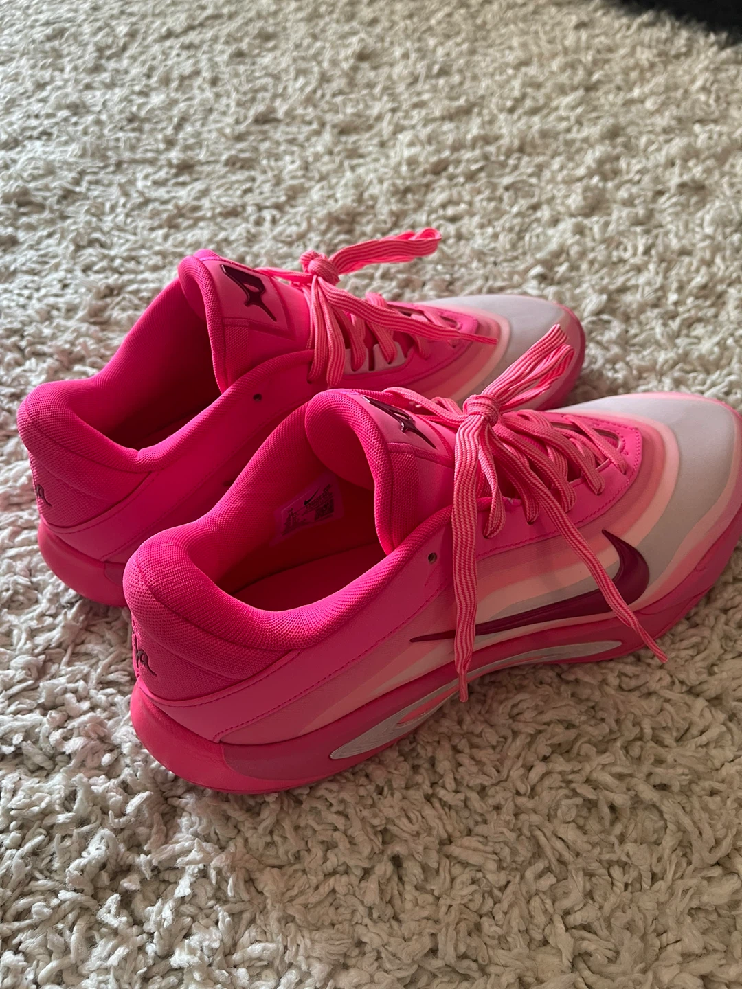 Nike Basketball Shoes - photo 2