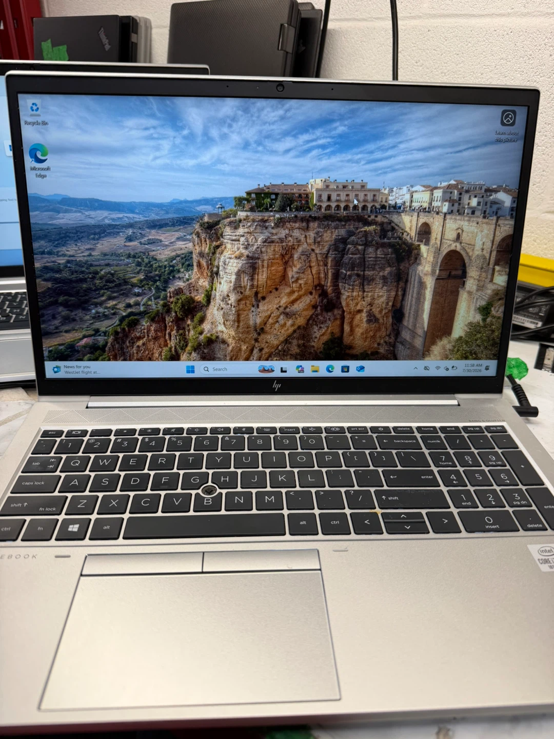 HP Elitebook Laptop - photo 3