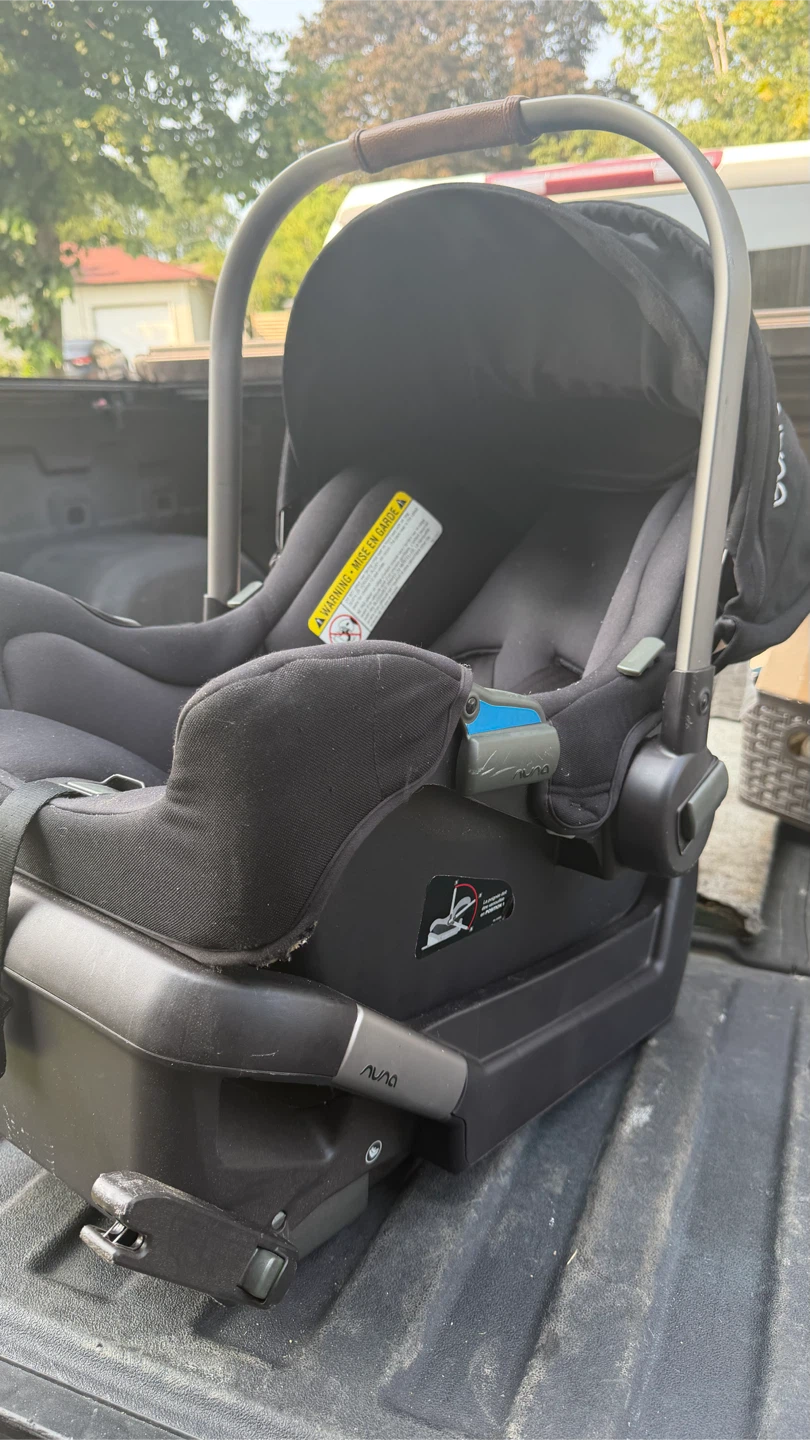 Nuna Infant Car Seat with Base - photo 2