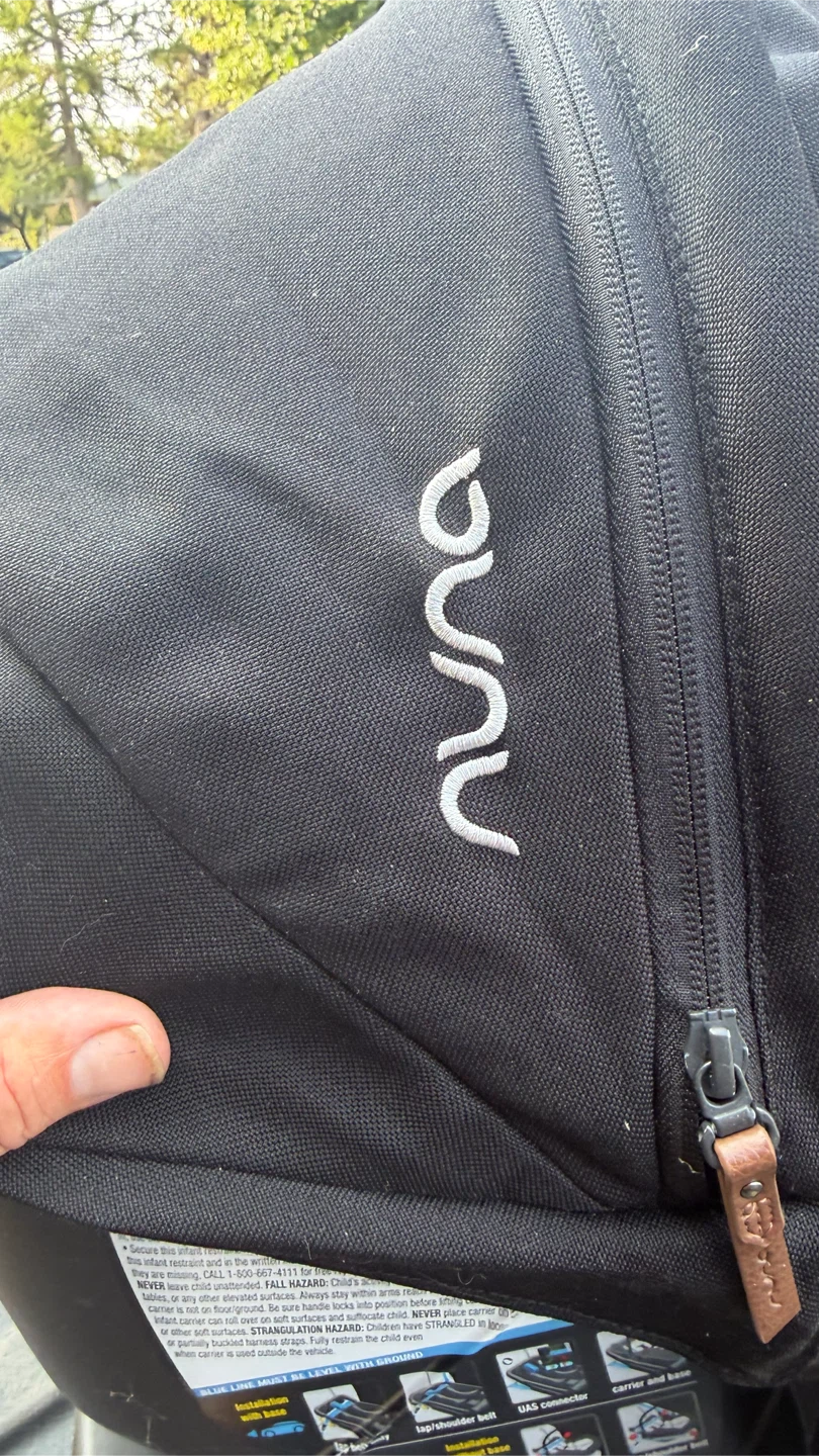 Nuna Infant Car Seat with Base - photo 3