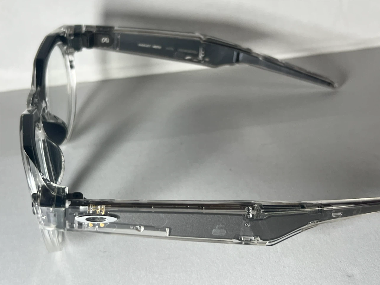 Oakley Meta HSTN smart glasses - photo 4