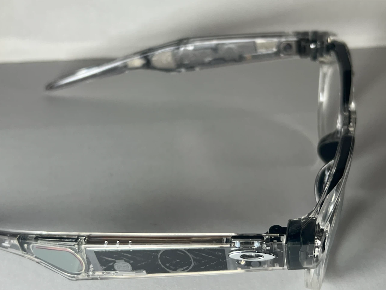 Oakley Meta HSTN smart glasses - photo 5