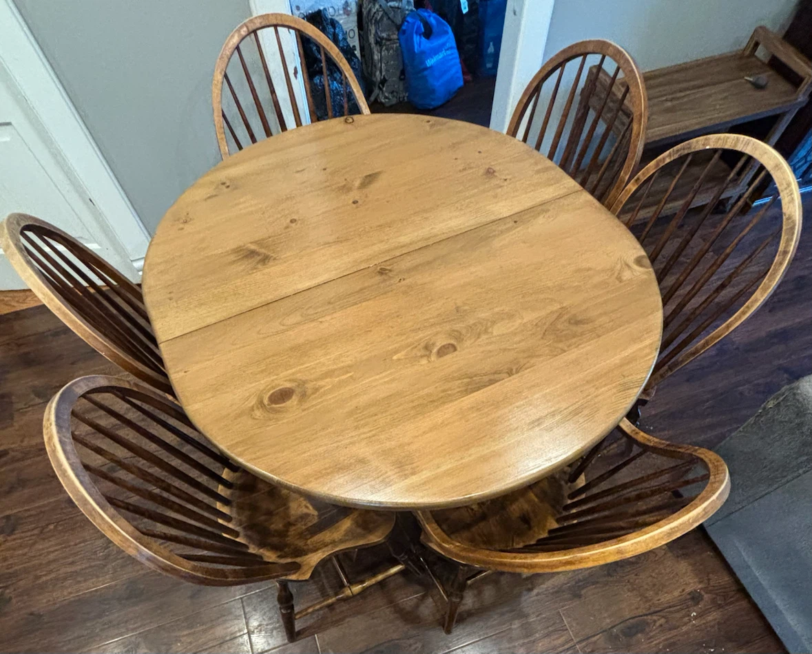 Wooden Dining Table with 2 leaves and 6 chairs - photo 4