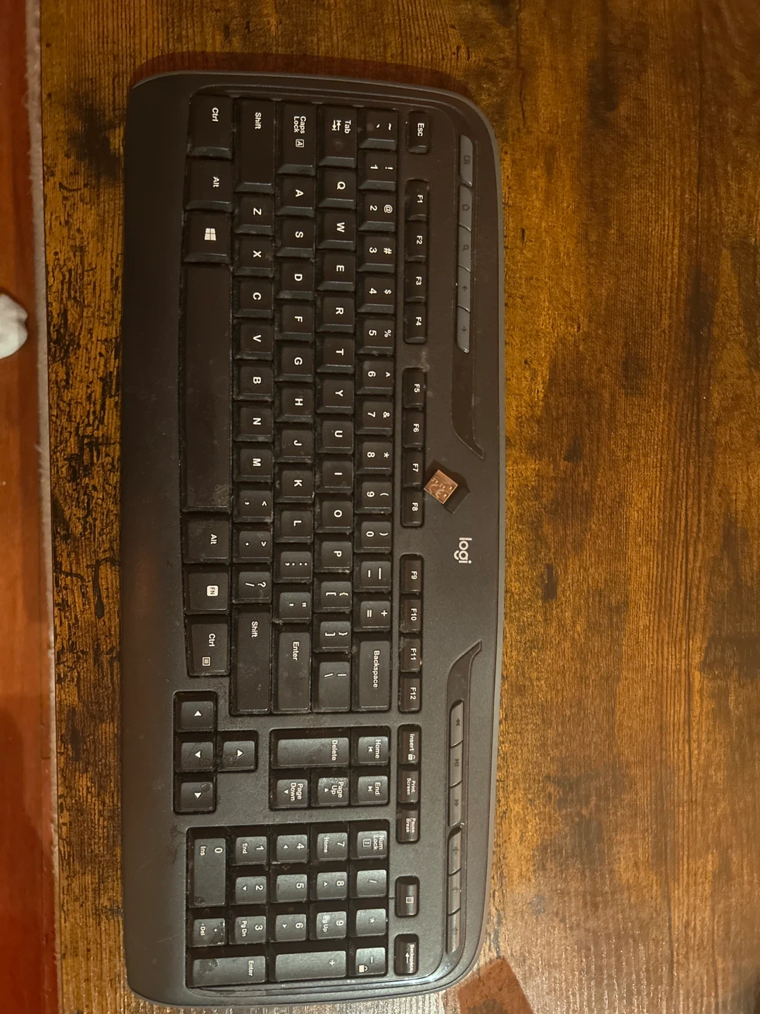 Wireless Logitech keyboard