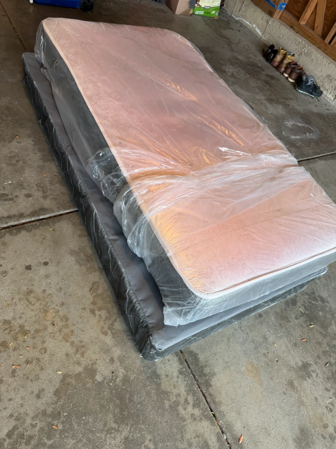 Twin Size Mattress Set