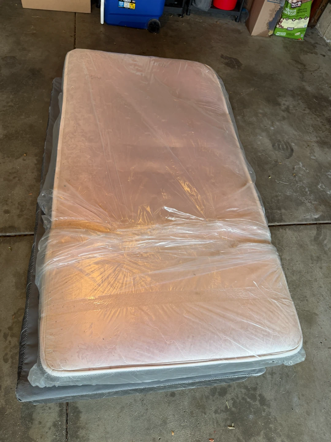 Twin Size Mattress Set - photo 2