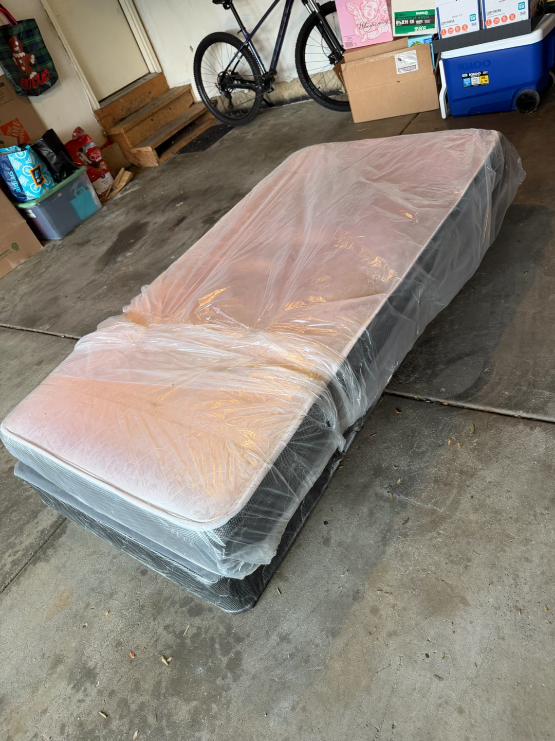 Twin Size Mattress Set - photo 3