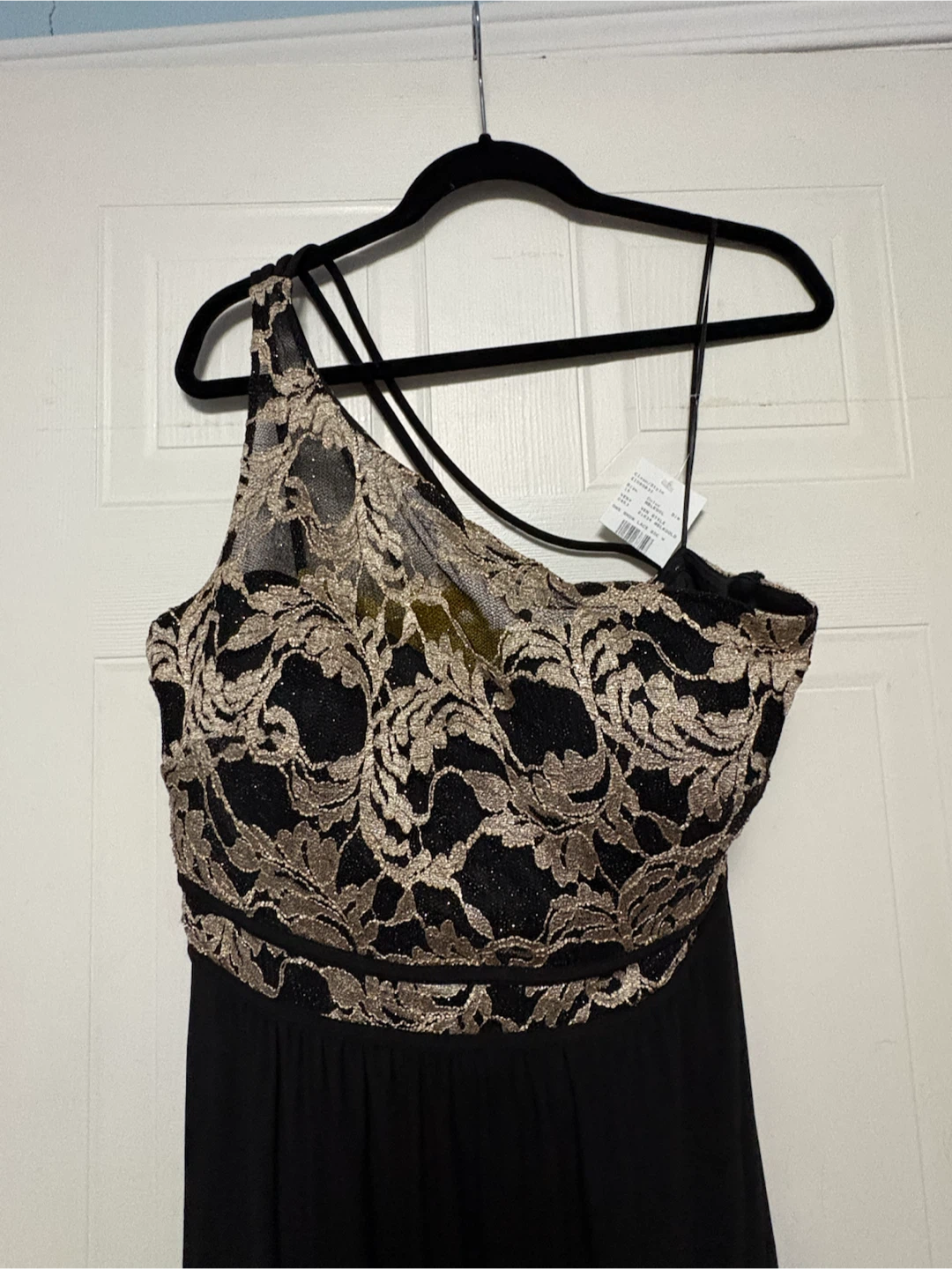 VEN Style Black & Gold One Shoulder Lace Dress - photo 2