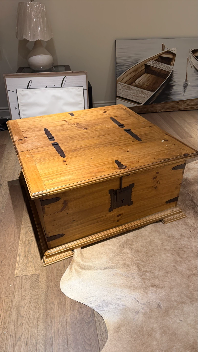 Wooden Storage Trunk table