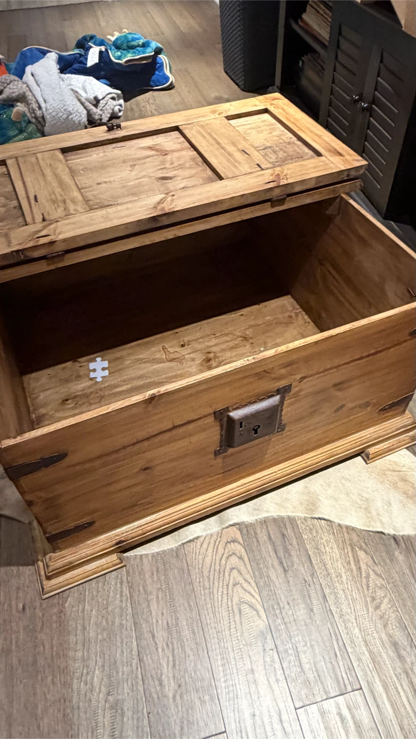 Wooden Storage Trunk table - photo 3