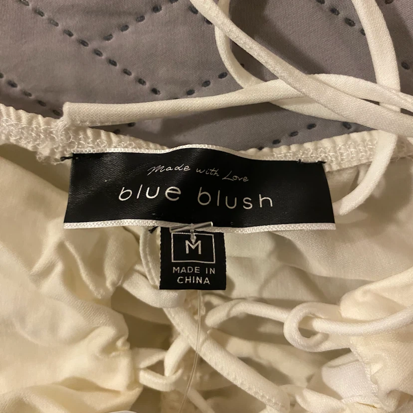 BNWT Cream lace-up top - S/XS - photo 5