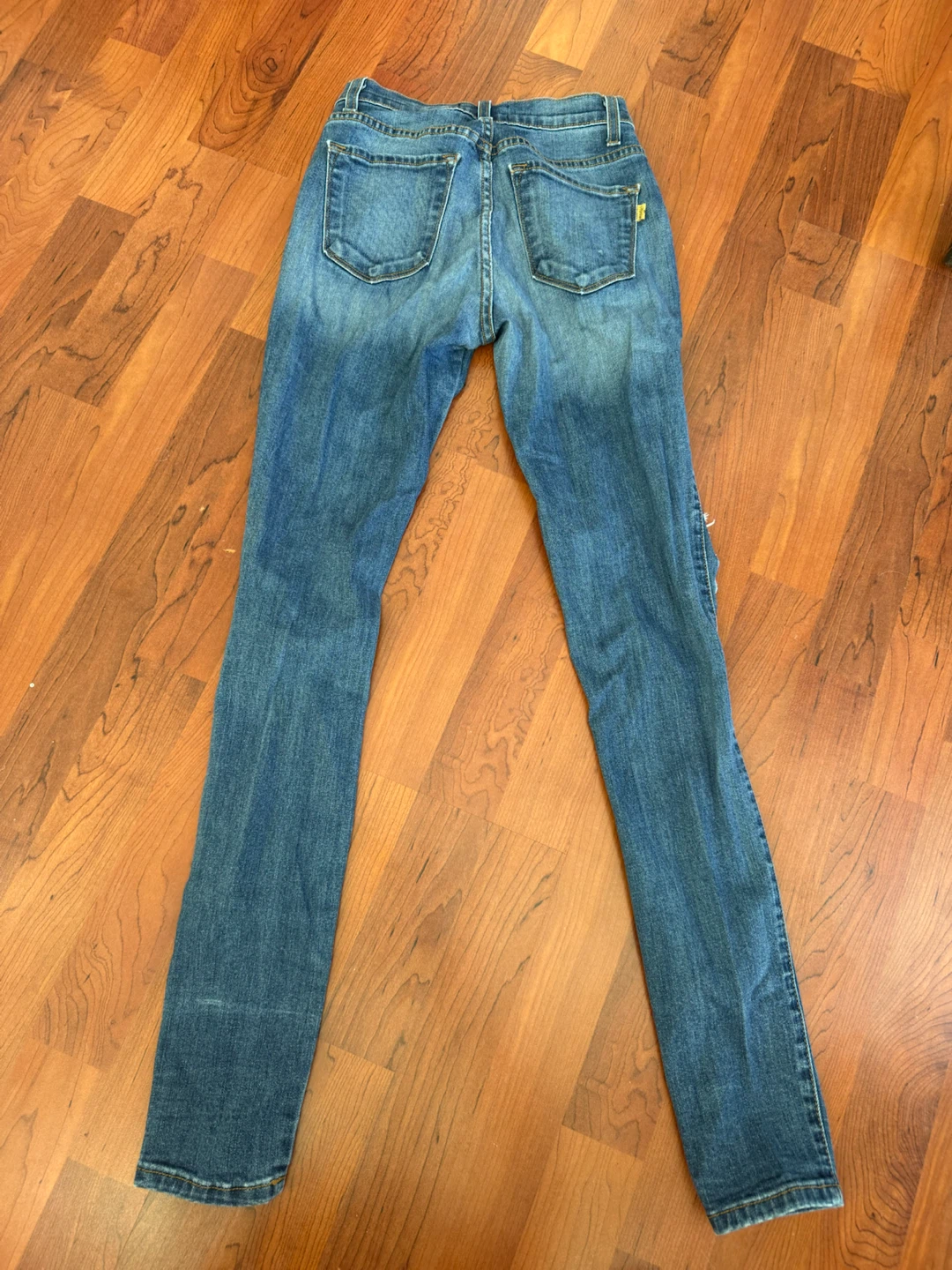Vibrant Distressed Skinny Jeans – Size 24 – Stretch Denim - photo 2