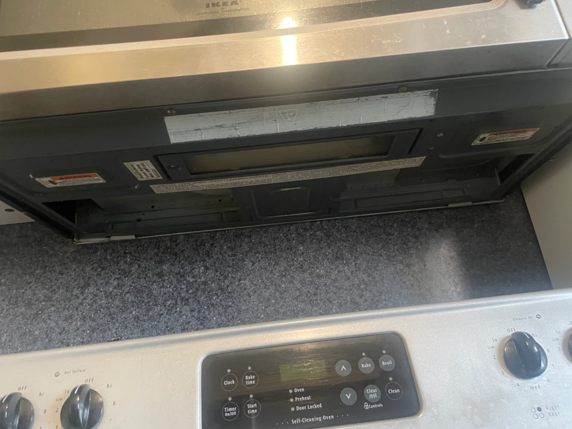 Frigidaire Electric Stove + Ikea Over the range Microwaves - photo 4