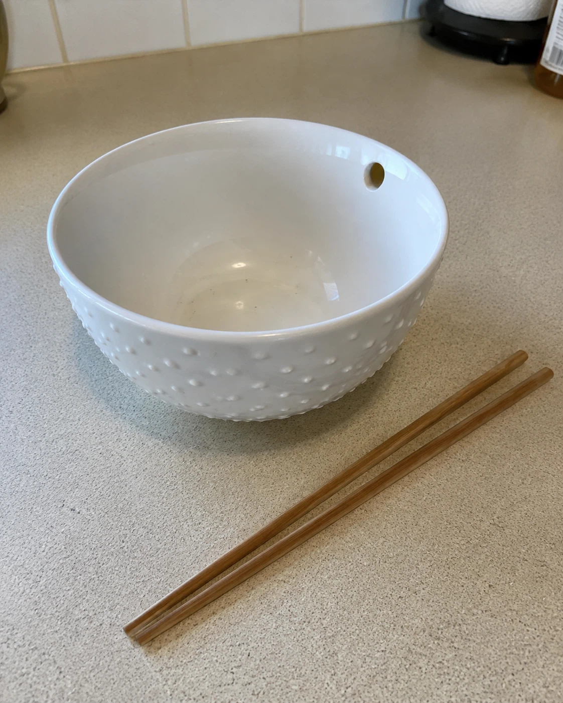 RACHEL ZOE White Textured Bowl with Chopsticks