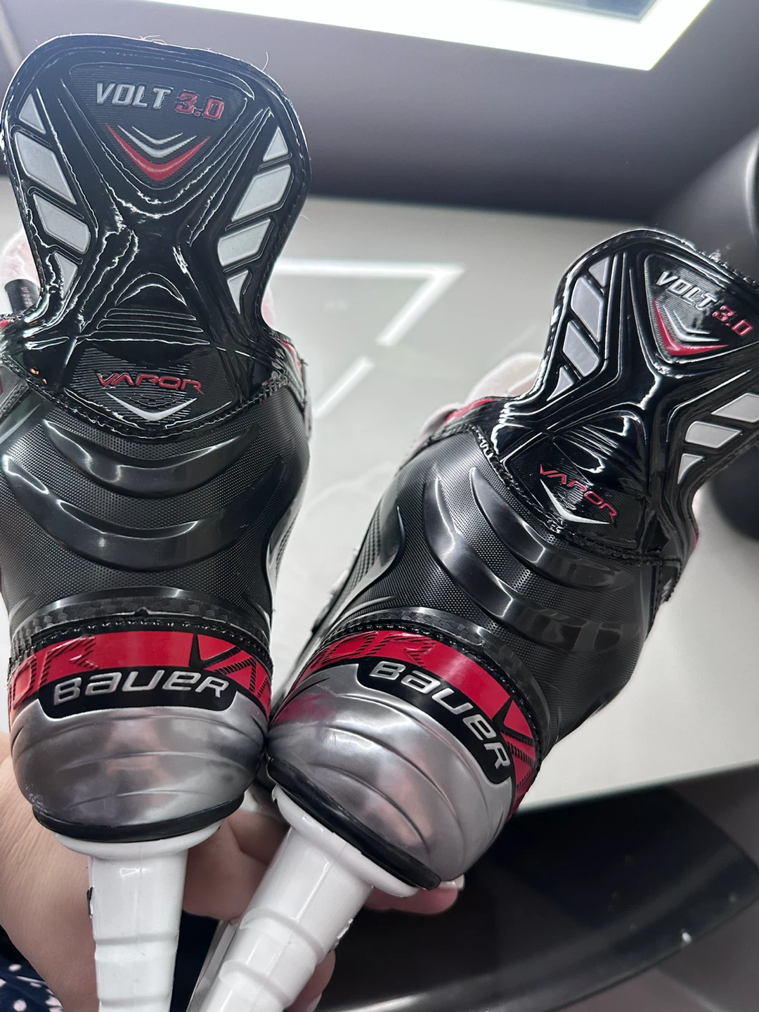 Bauer Vapor Volt 3.0 Hockey Skates - photo 2