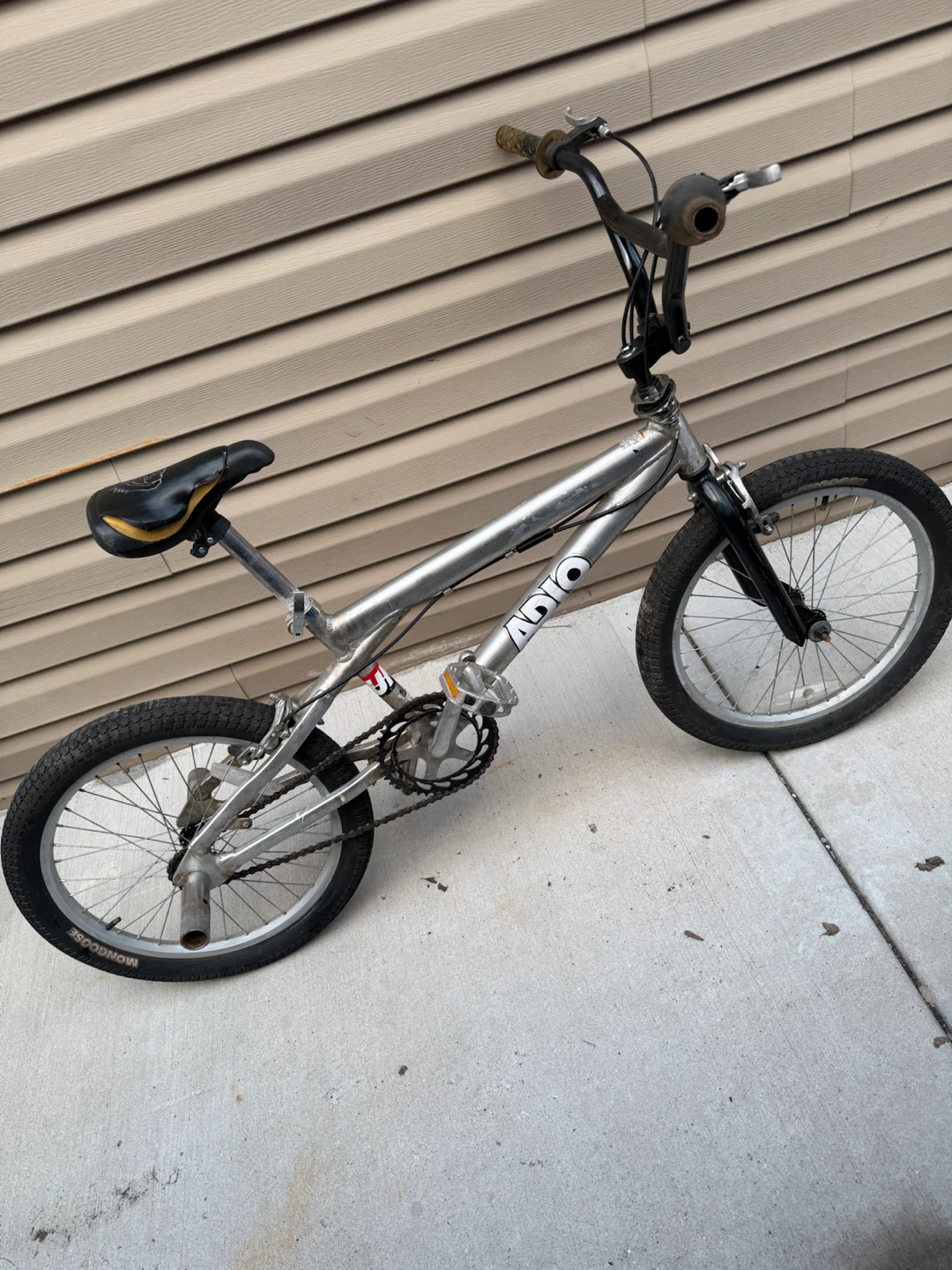 Mongoose ADIO BMX Bike