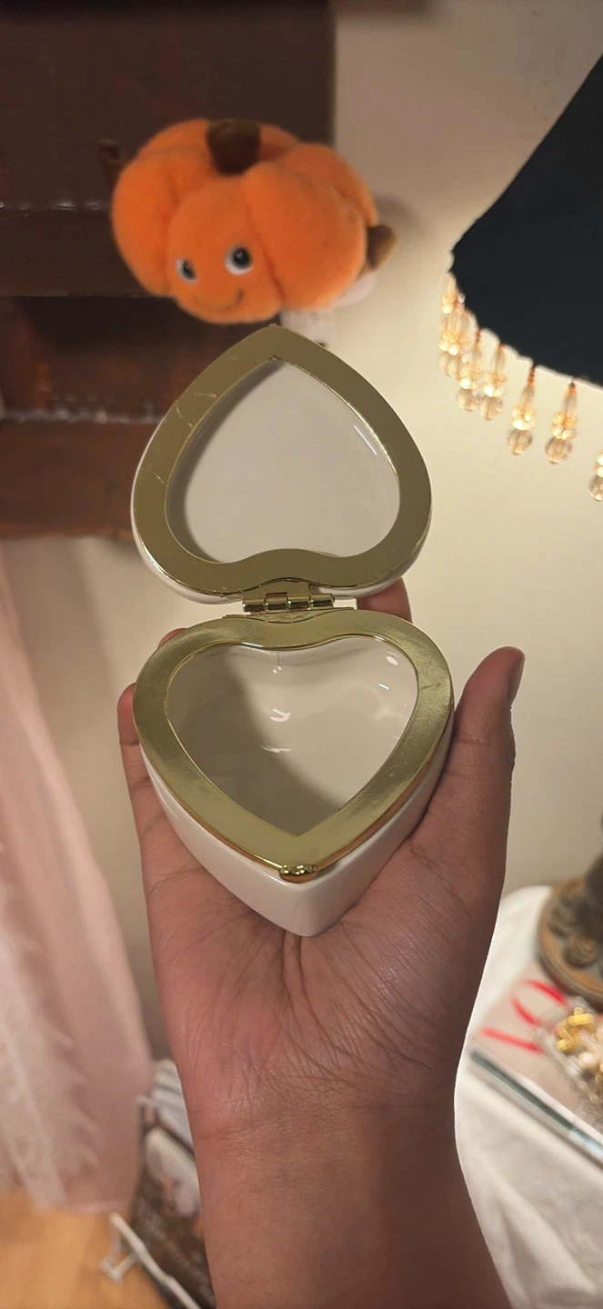 Heart-shaped trinket box - photo 2