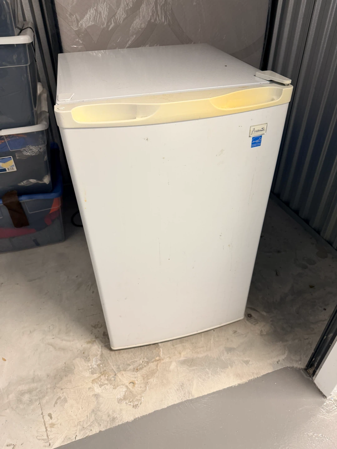 Whirlpool Compact Refrigerator