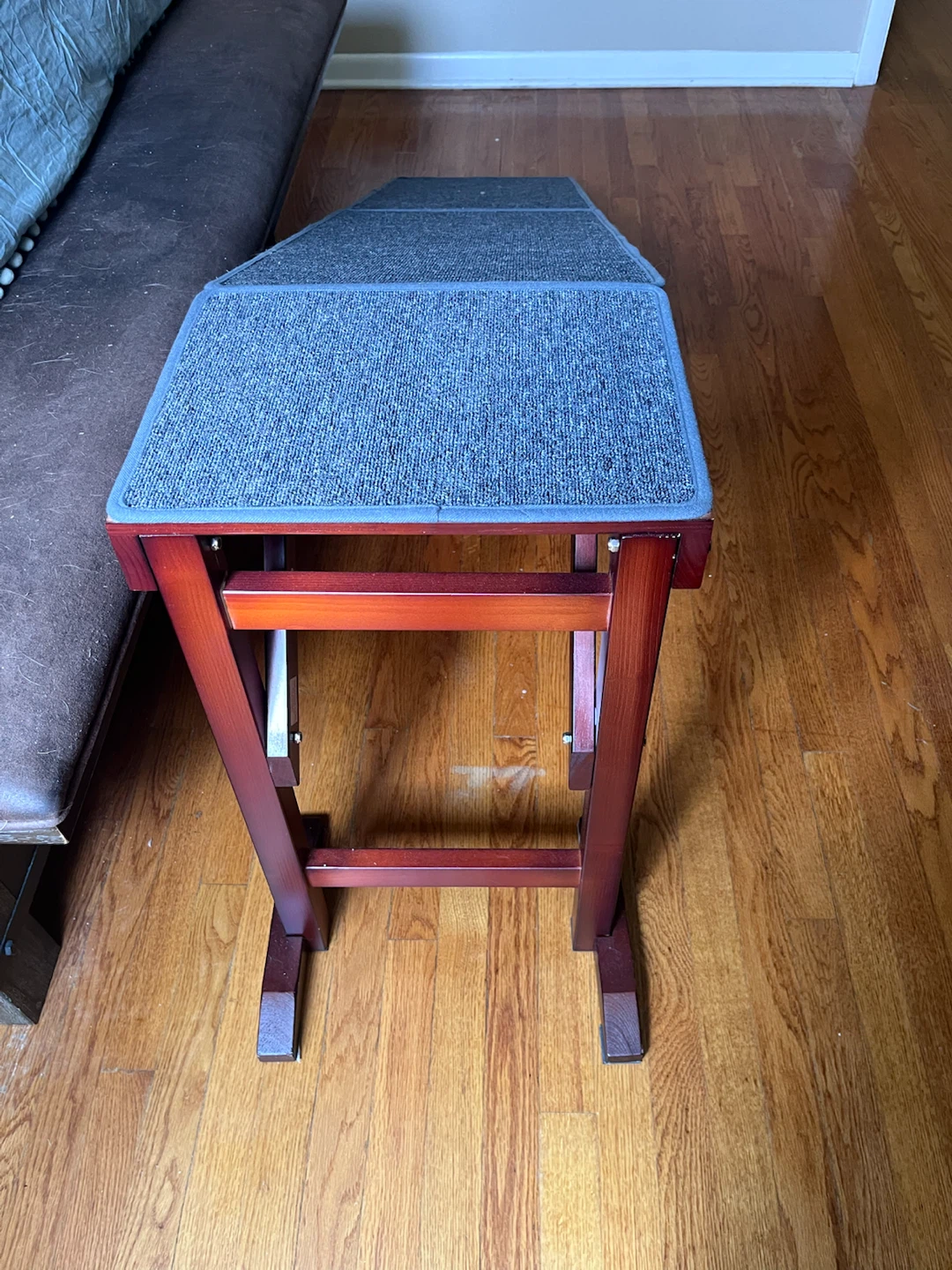 Wooden Carpeted Pet Ramp - photo 3