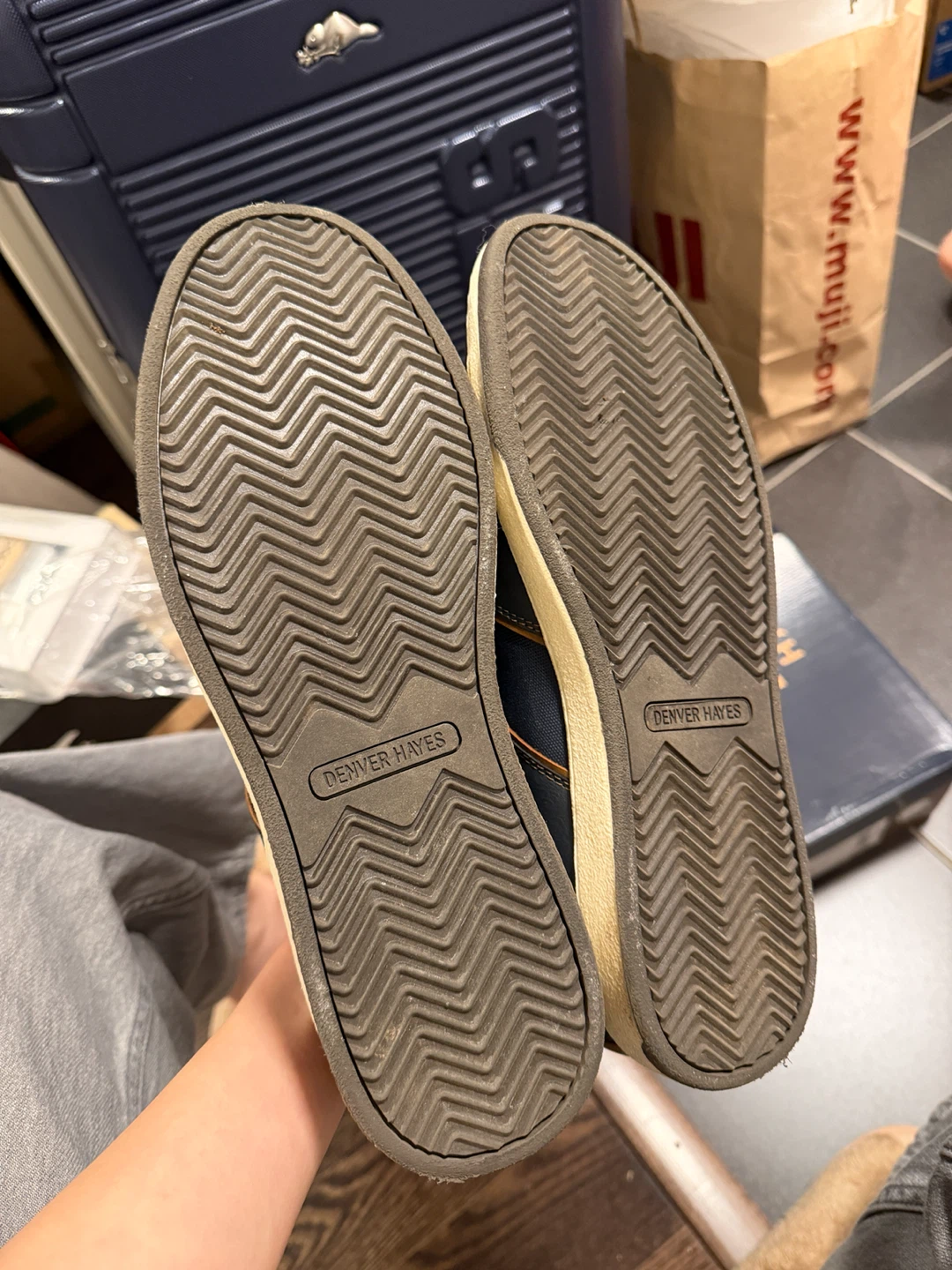 Brand New: Denver Hayes Men's Lucca Navy Sneakers Size 9.5 - photo 3