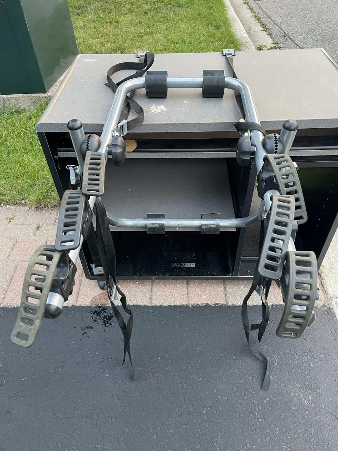 Trunk Mount Bike Rack - photo 2