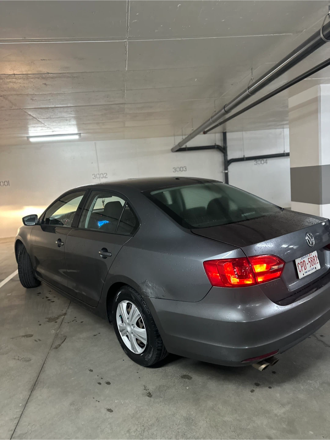 Volkswagen Jetta Sedan - photo 2