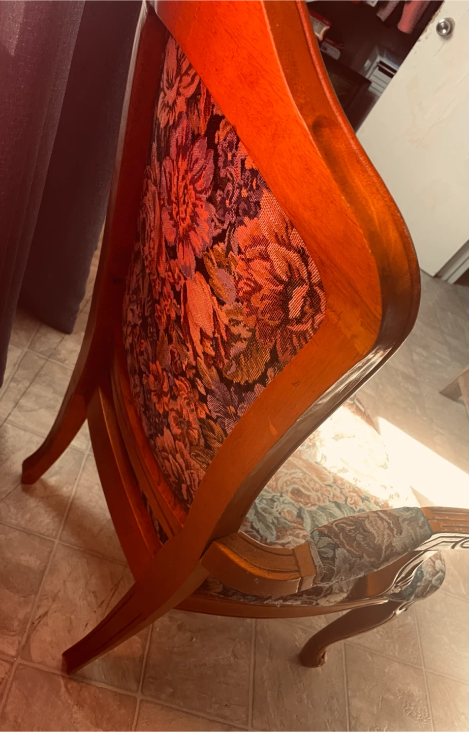 Vintage Floral Armchair - photo 3