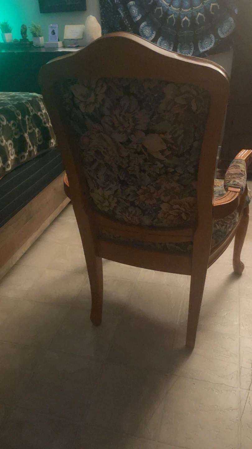 Vintage Floral Armchair - photo 5