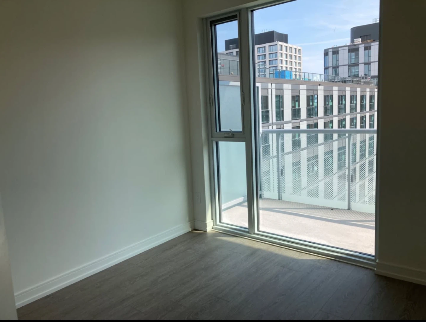 Private Room for Rent - photo 3
