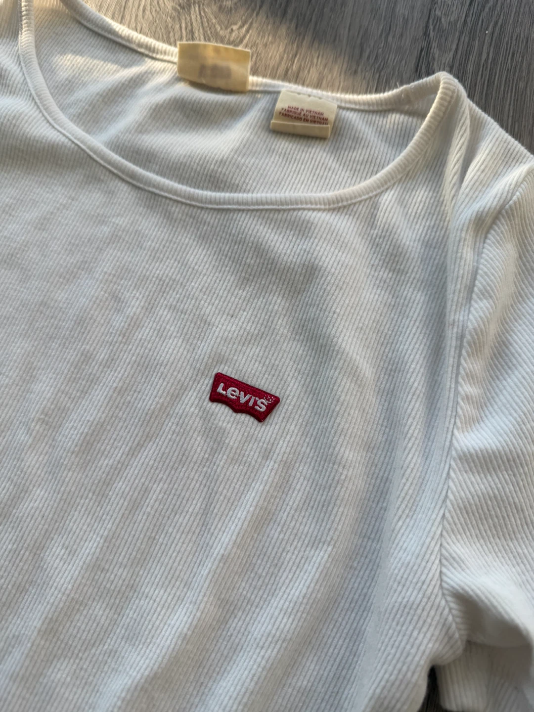 White Levi's Ribbed T-Shirt - Size XS