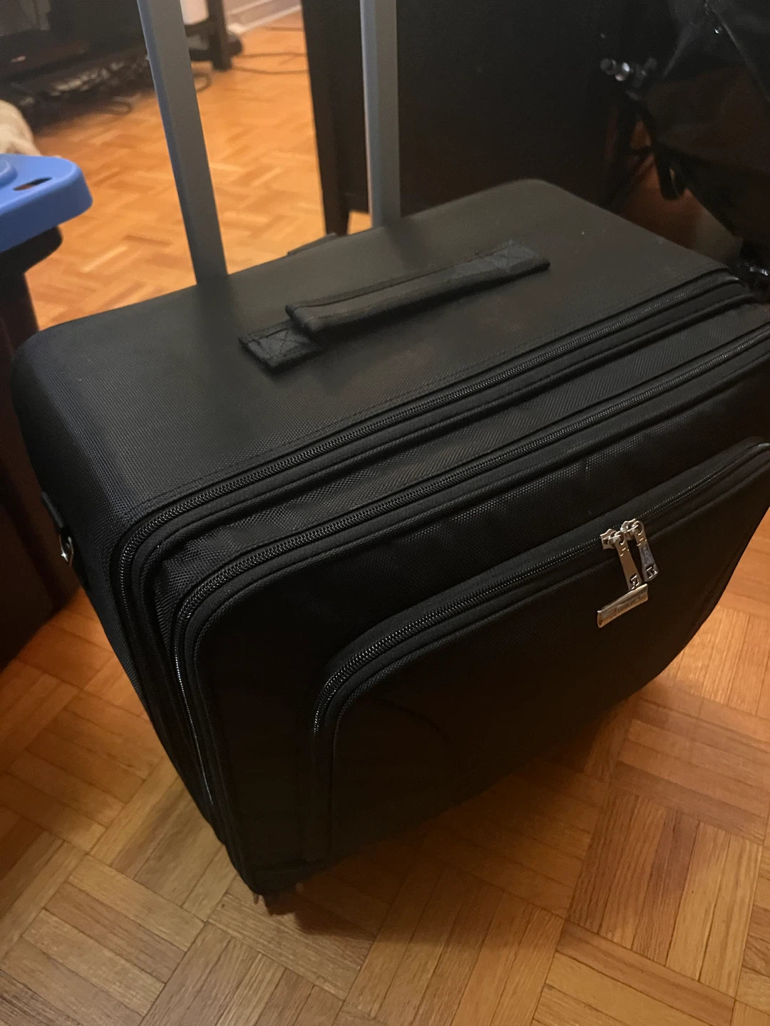 Relavel Black Rolling Makeup Case with Removable Dividers OBO